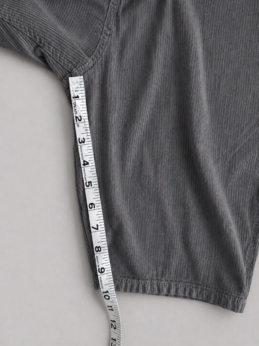Vans Shorts Size 28